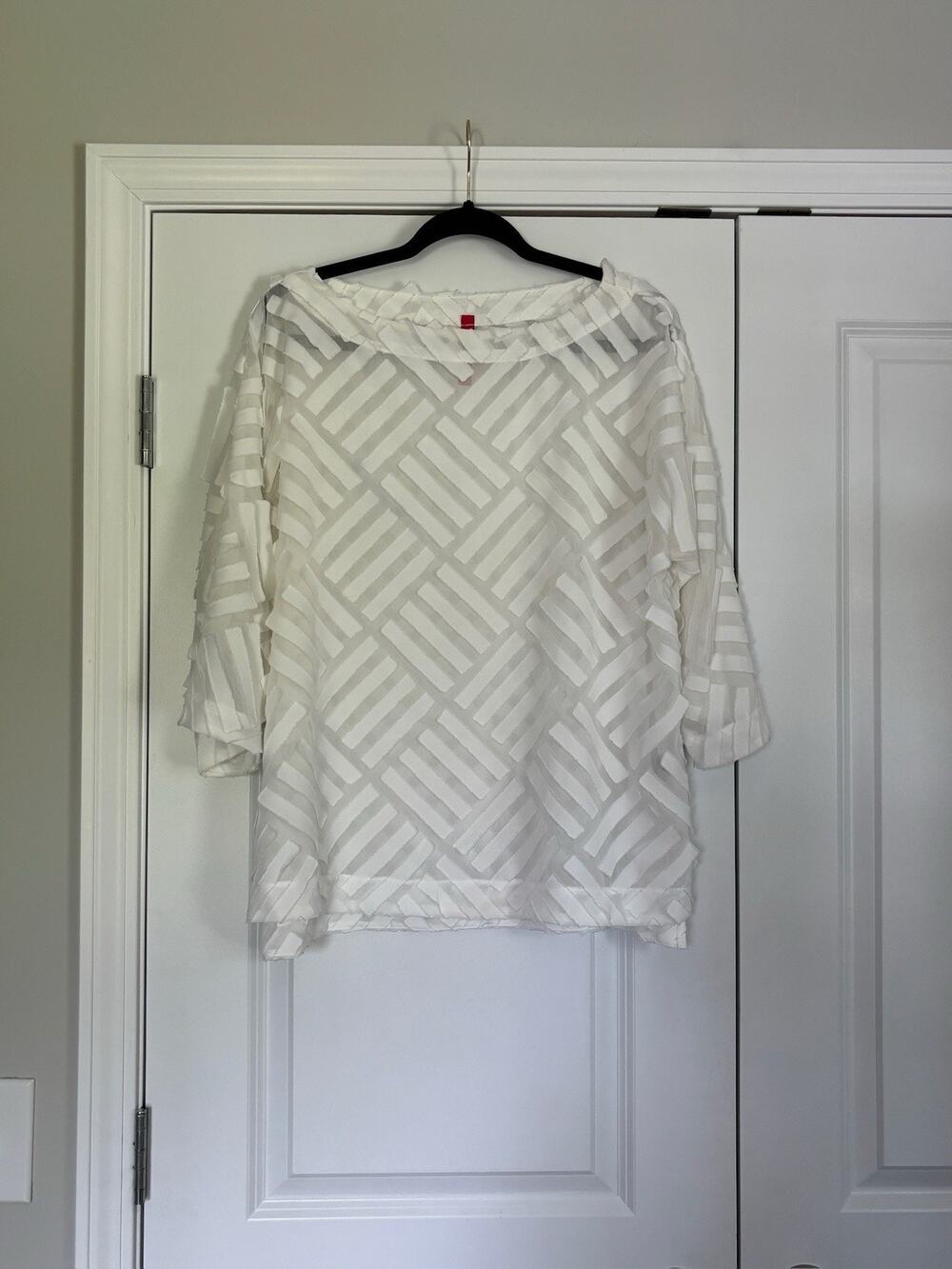 White Semi-Sheer IC BY CONNIE K 3/4 Sleeve Blouse Medium Geo Print Top